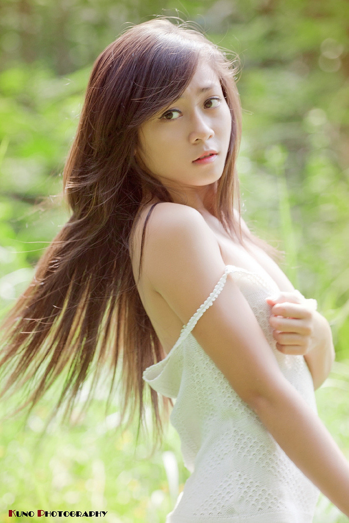 校花夹震蛋上课爽死H女女